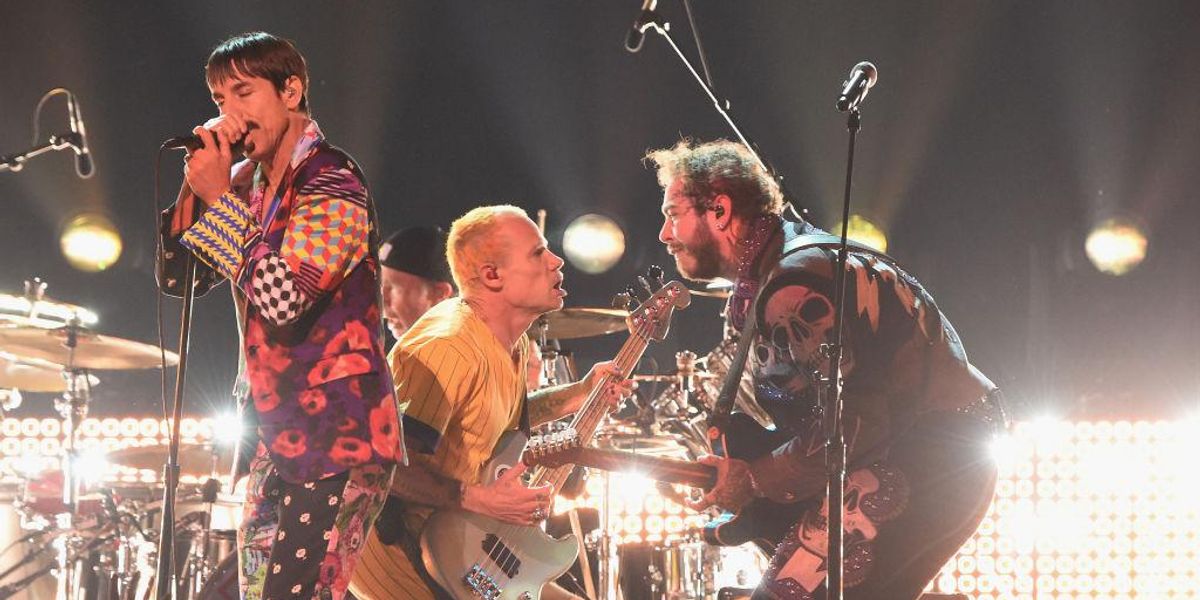 A Red Hot Chili Peppers tahjai, Flea és Anthony Kiedis és Post Malone a 2019-es Grammy-díjátadón