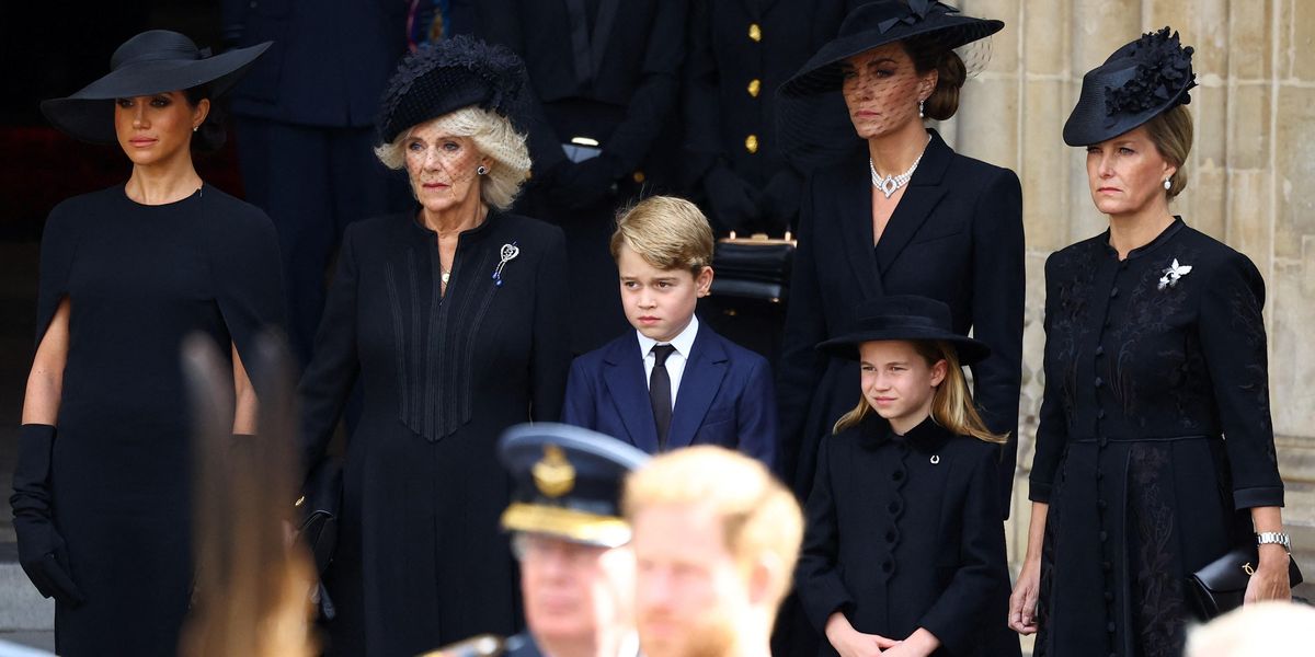 Katalin hercegné gyermekeivel és a királyi család néhány másik tagjával