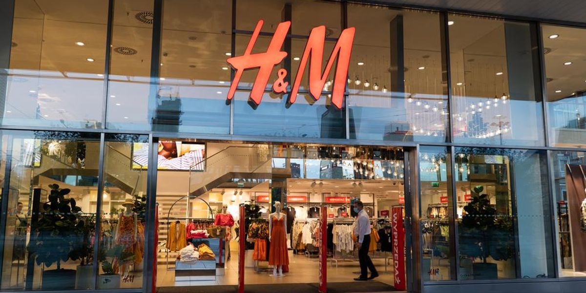 H&M áruház a lengyelországi Varsóban