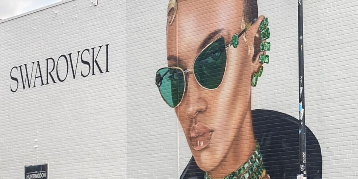 Swarovski graffiti