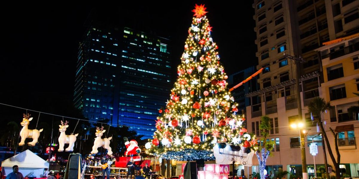 Karácsonyfa a fülöp-szigeteki Manilában