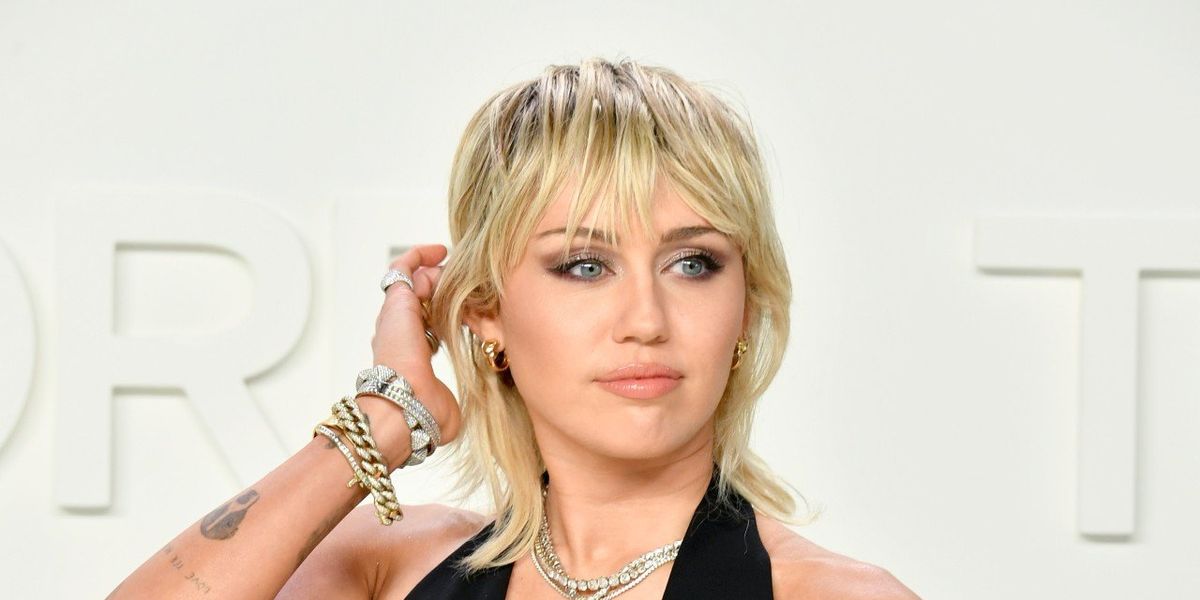 Miley Cyrus mullet hajjal