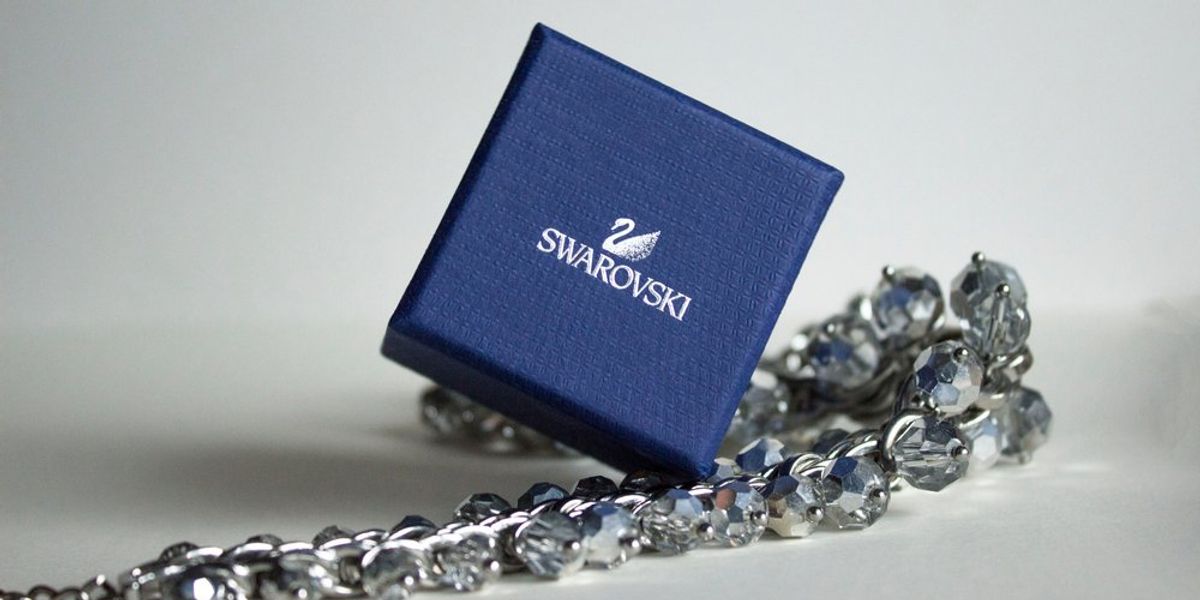 Swarovski nyakék és doboza