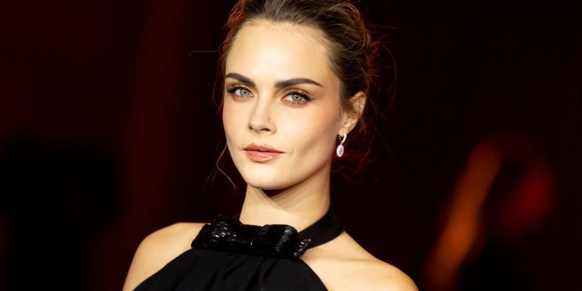 Cara Delevingne icipici Audrey Hepburn frufrut kapott