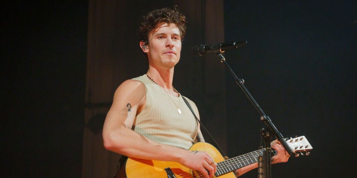 Shawn Mendes a Tempodromban tartott koncertjén 2024. november 13-án, Berlinben