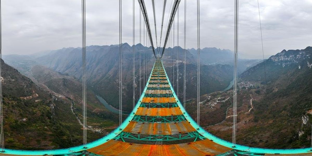 Huajiang Grand Canyon híd, Kujcsou tartomány, Kína
