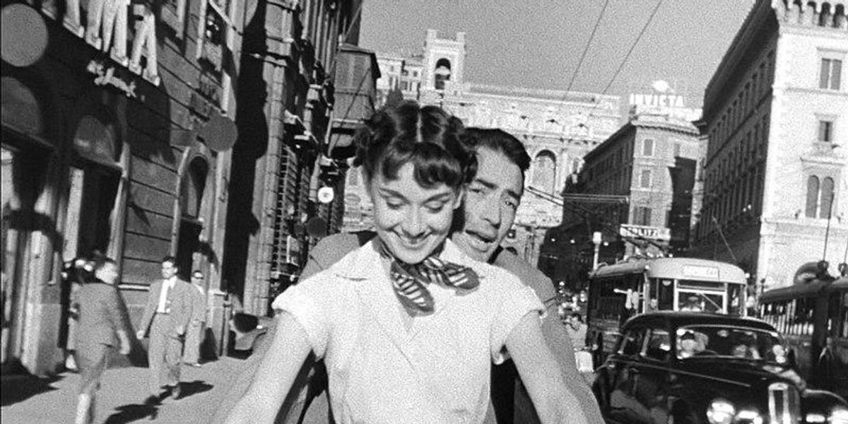 Audrey Hepburn és Gregory Peck a Római vakáció című filmben