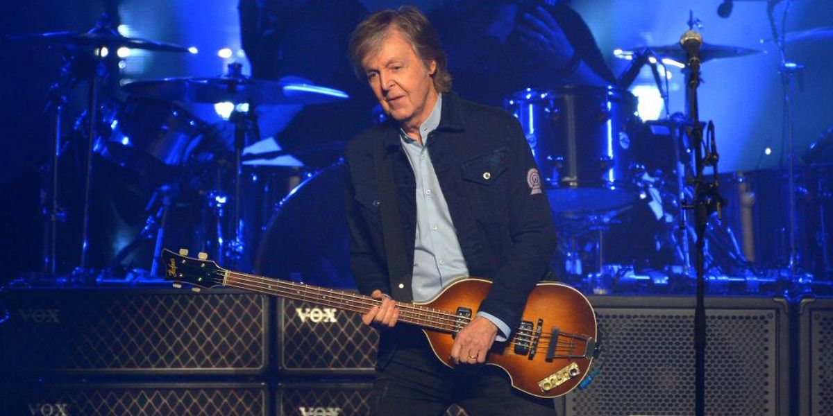 Paul McCartney Freshen Up című turnéja londoni fellépésén 2018. december 16-án