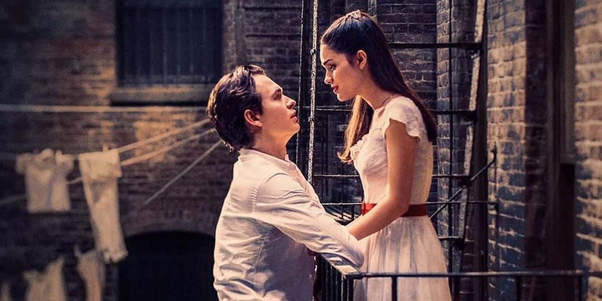 Ansel Elgort és Rachel Zegler a West Side Story című filmben