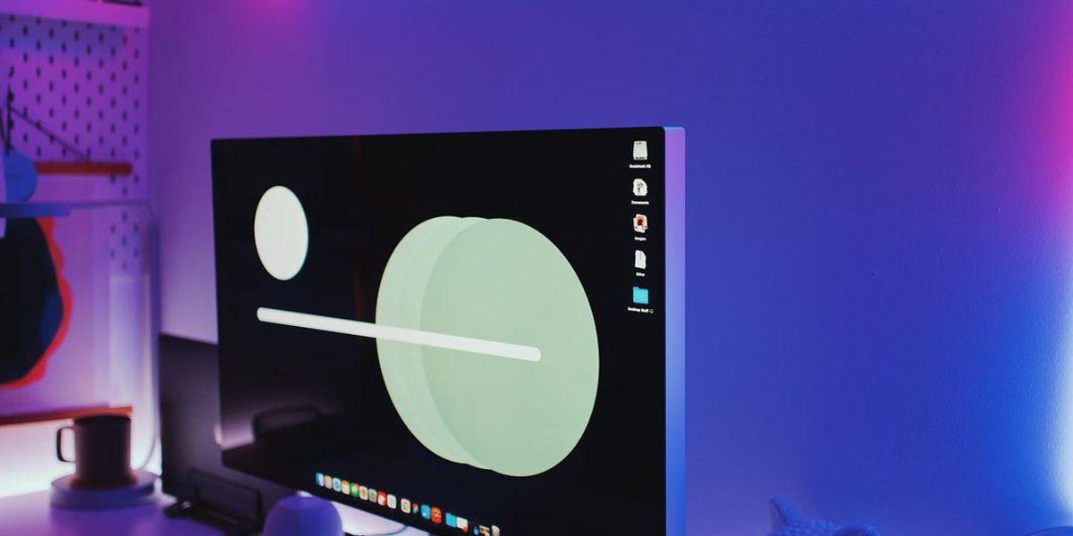 Apple monitor