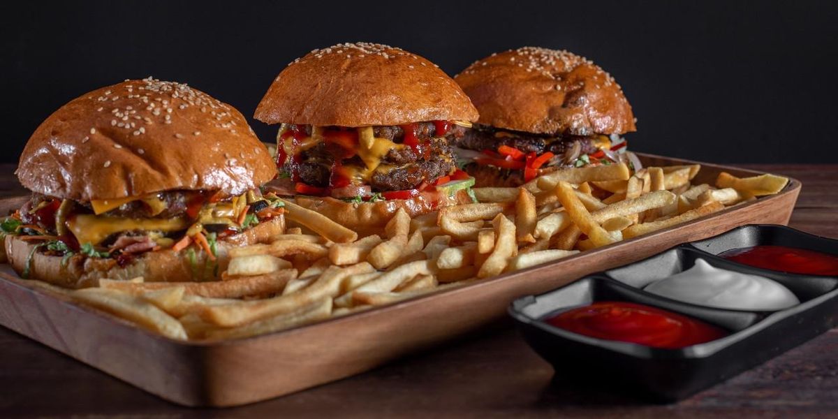 Hamburgerek sült krumplival