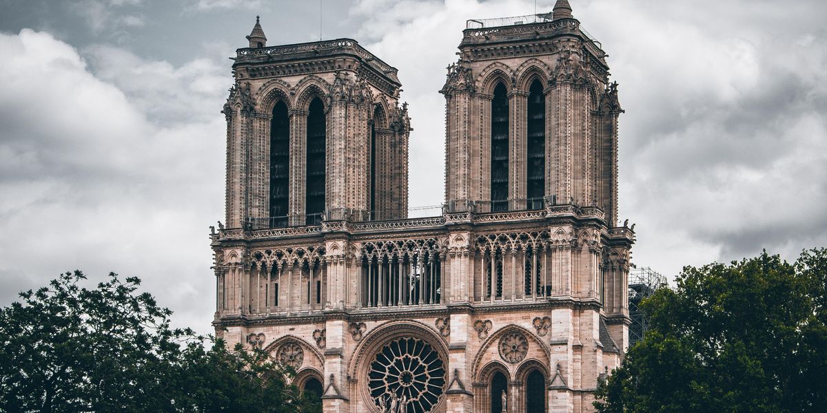 A Notre-Dame épülete