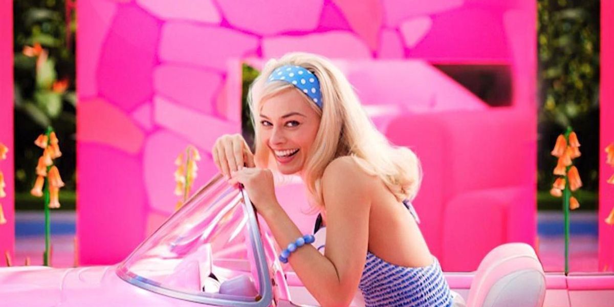 Margot Robbie a Barbie című film plakátján