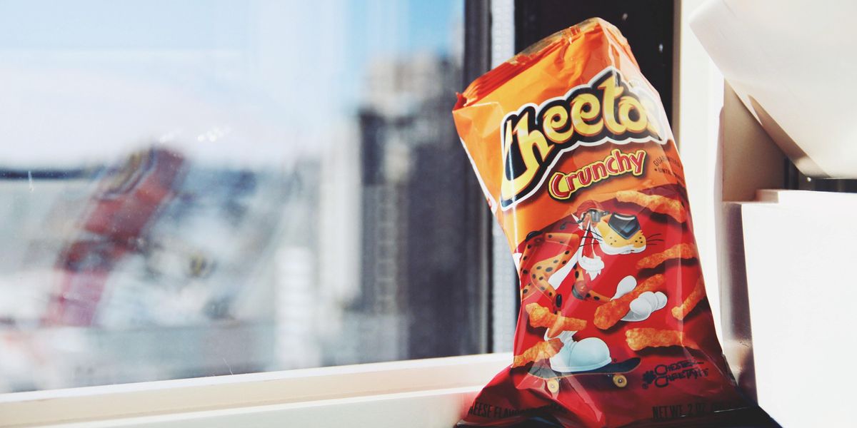 Egy csomag Cheetos-csipsz