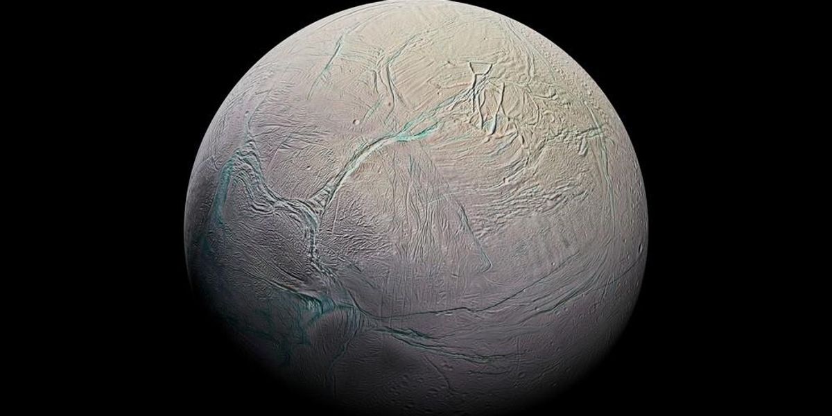 A Szaturnusz jeges holdja, az Enceladus