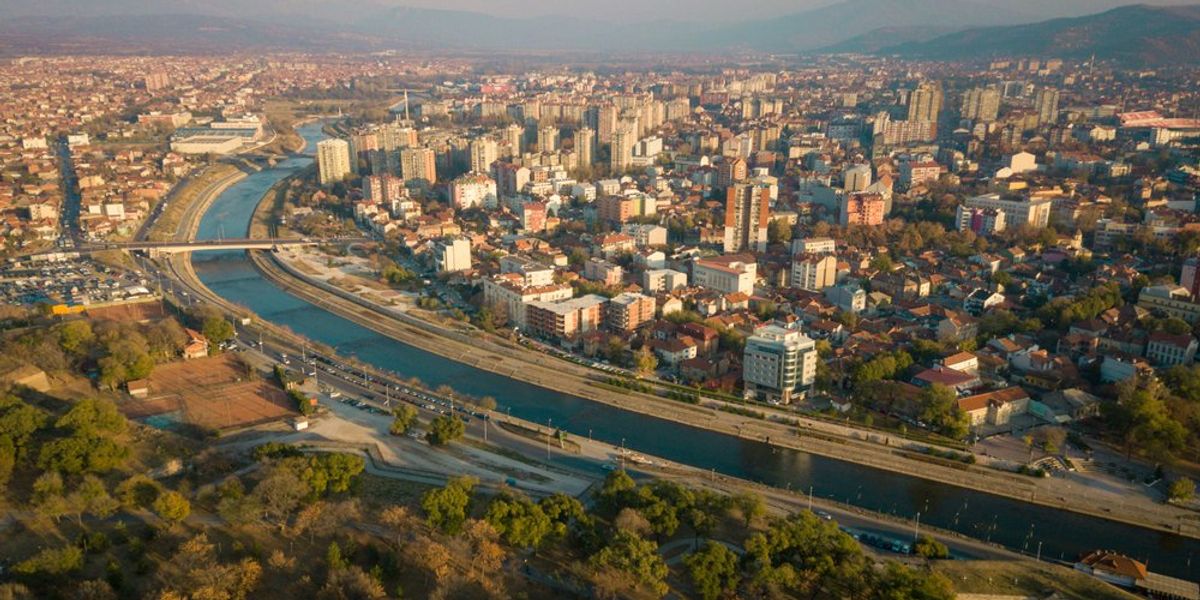 Drónfelvétel a szerbiai Nis városáról 