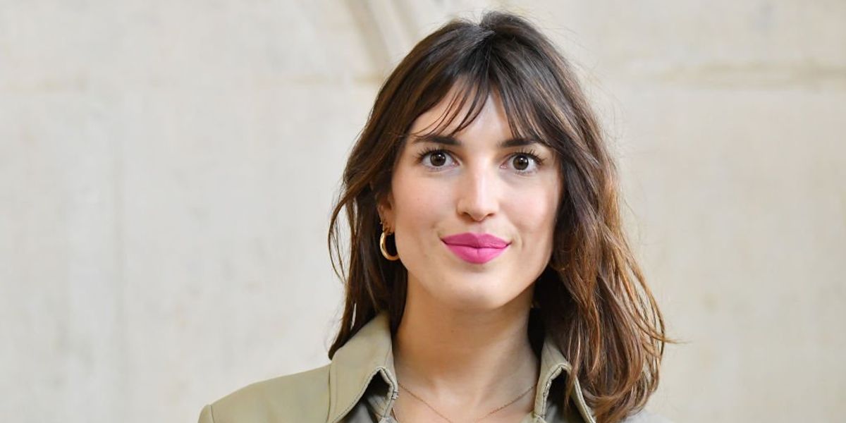 Jeanne Damas a Dior Haute Couture 2020-as tavaszi/nyári bemutatóján a Párizsi Divathét keretében 2020. január 20-án, Párizsban