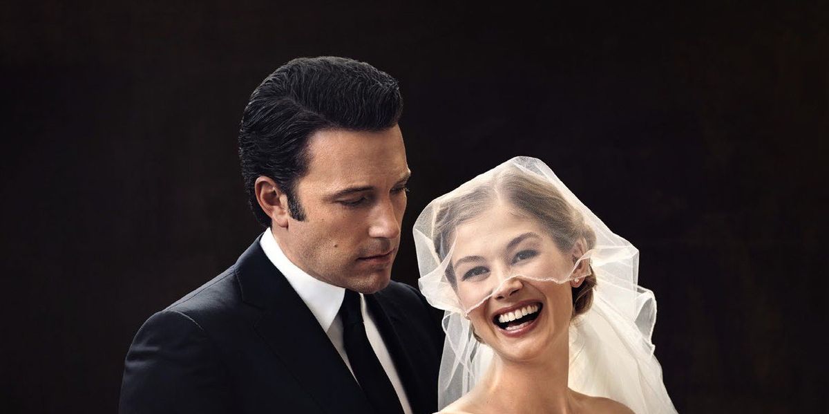 Ben Affleck és Rosamund Pike a Holtodiglan című film egyik jelenetében (2014)