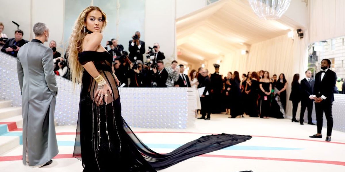 Rita Ora részt a 2023-as Met-gálán