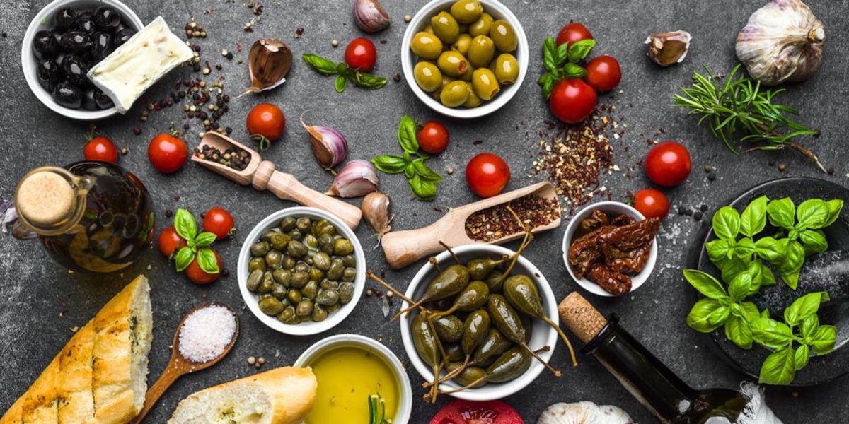 Olasz ételek friss összetevői, mediterrán étrend