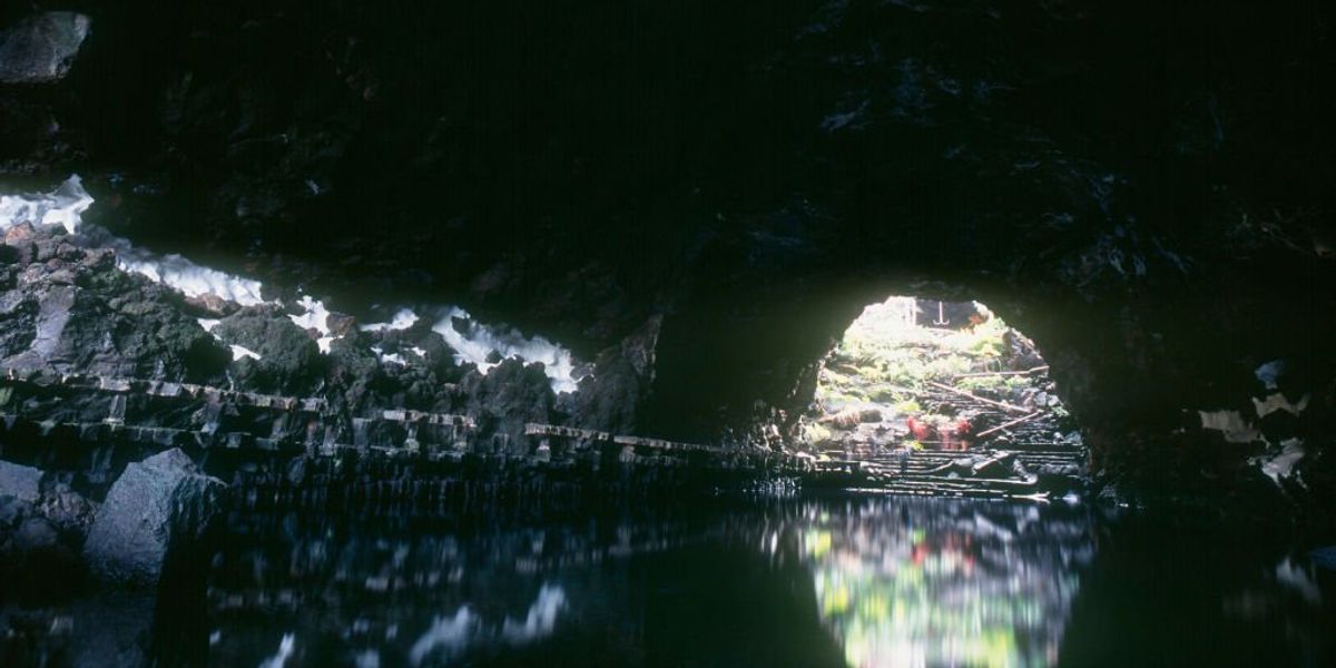 A Cuevas del Agua településre vezető barlang
