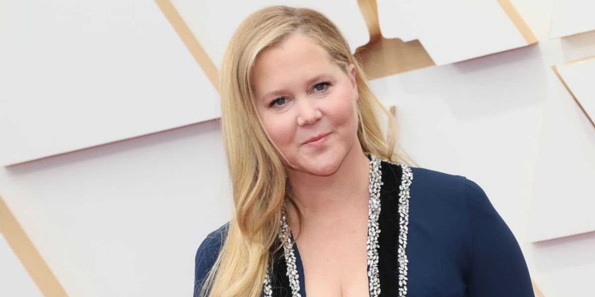 Amy Schumer a 94. Oscar-díjátadón 2022. március 27-én, Hollywoodban