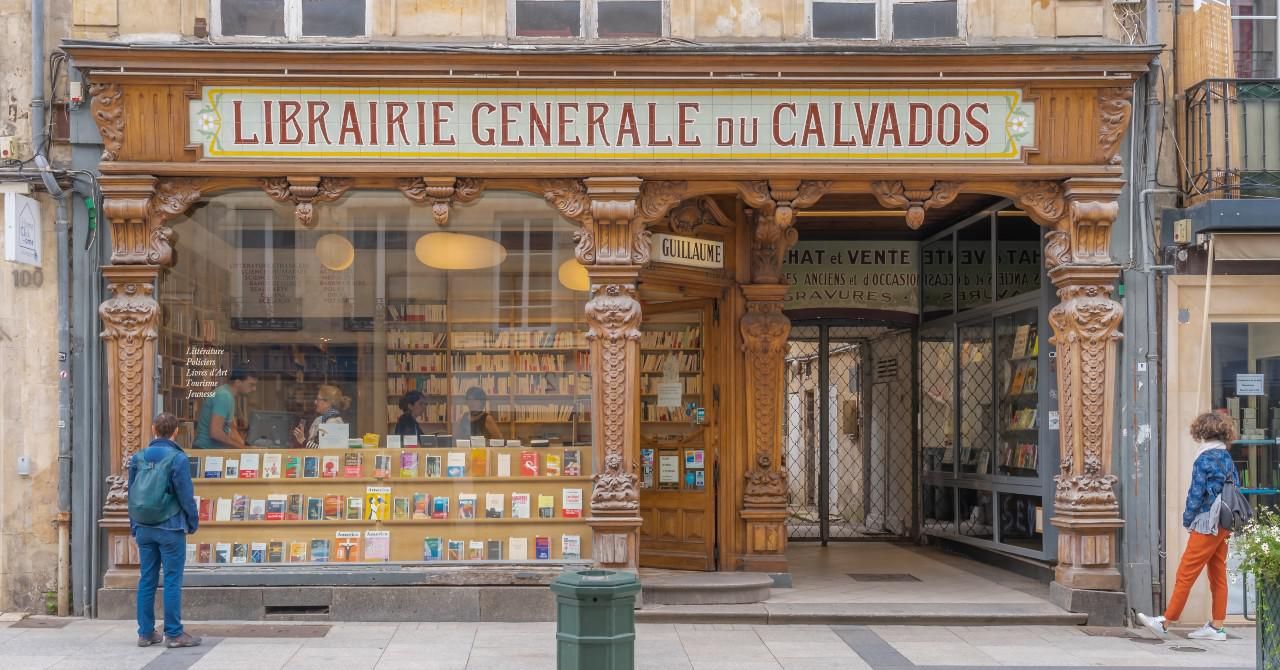 franciaországi könyvesbolt