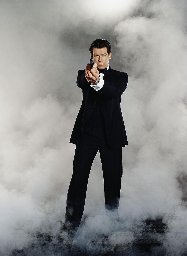 Pierce Brosnan a A holnap markában című James Bond-filmben 1997-ben