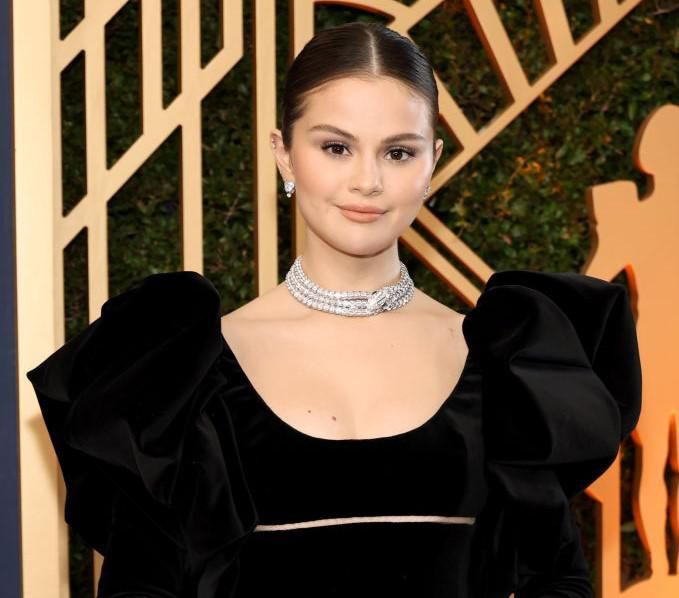 Selena Gomez a 28. éves Screen Actors Guild Awards díjátadón 2022. február 27-én Santa Monicában