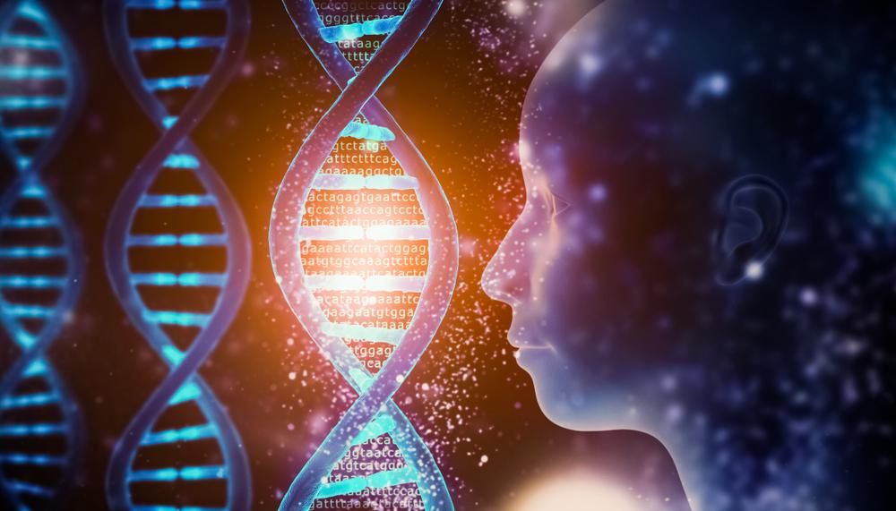 Világító és ragyogó DNS szálak dupla spirál közelkép genom kóddal és emberi fej profillal