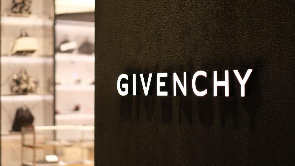 Egy Givenchy-üzlet