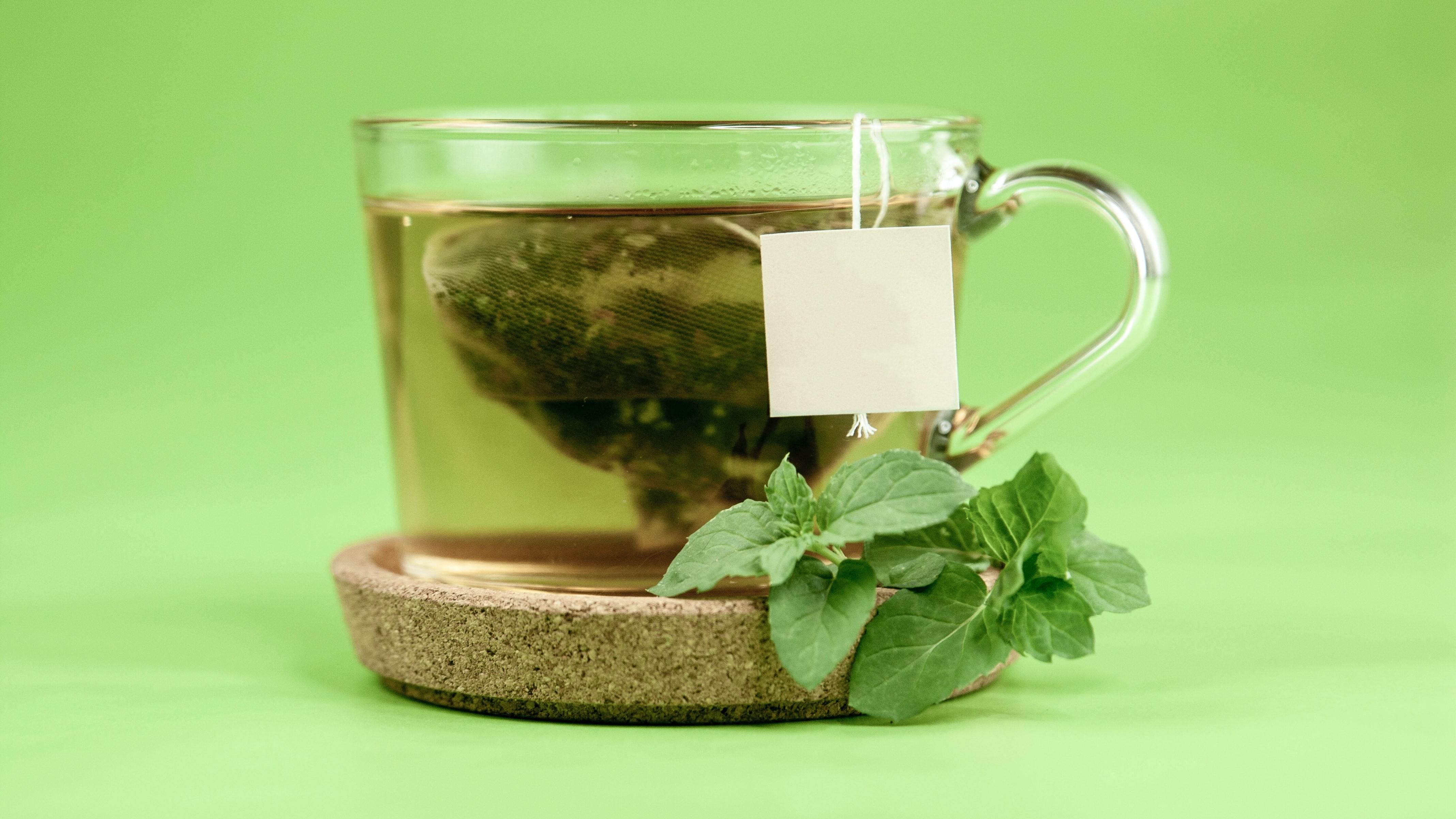 Zöld tea egy csészében