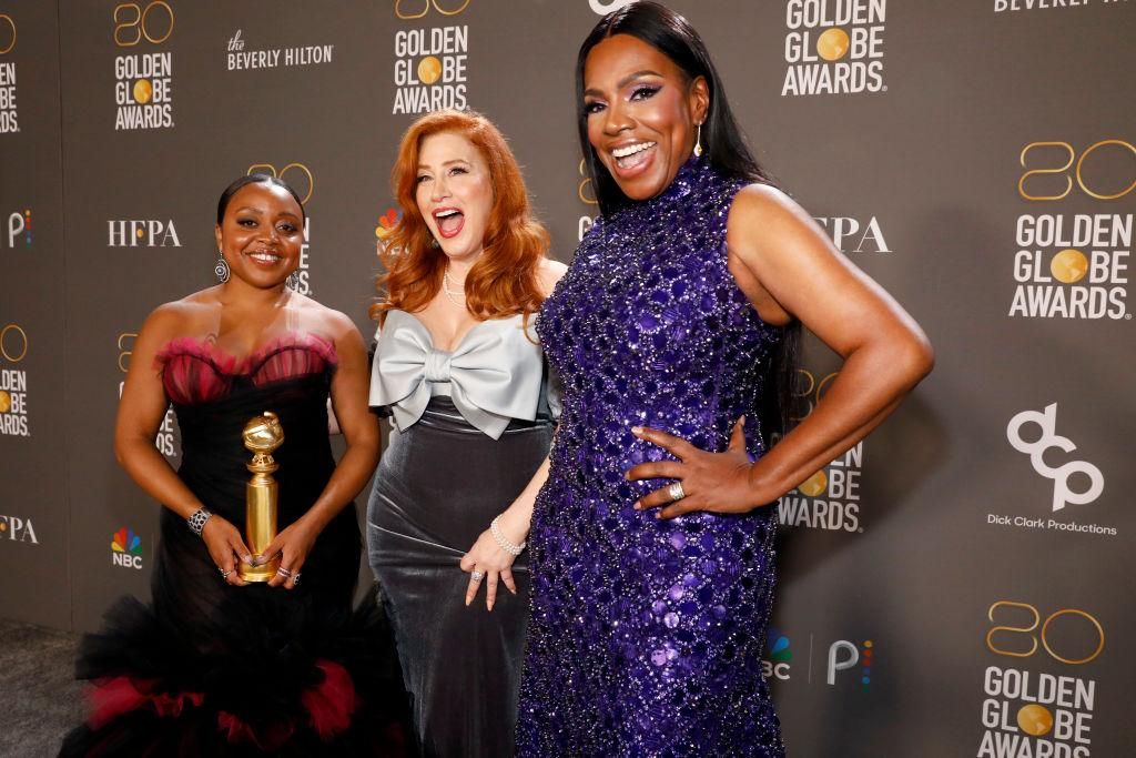 3 színésznő áll egymás mellett a Golden Globe 2023-as gáláján