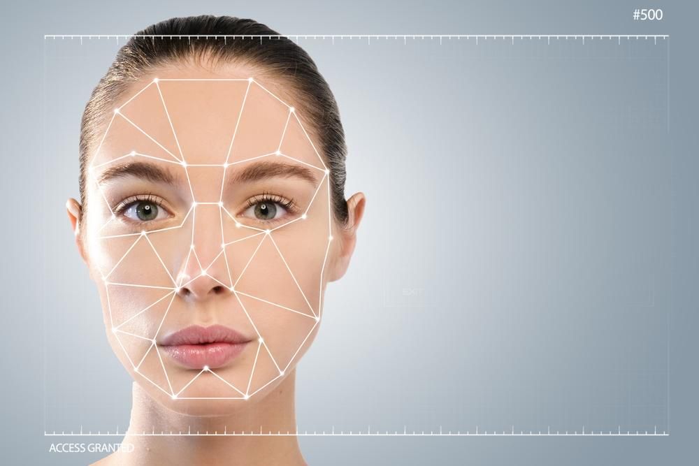 Futurisztikus és technológiai szkennelés - női arc