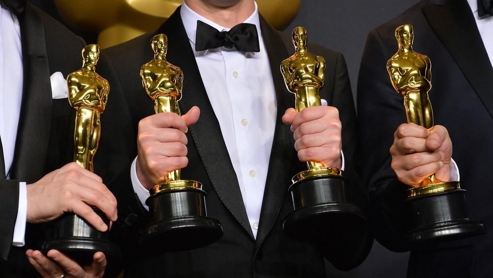 Oscar-díjak a nyertesek kezében
