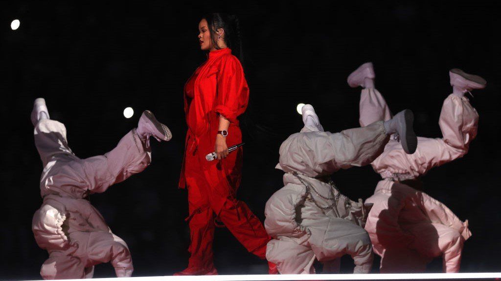 Rihanna a Super Bowl félidei műsorában
