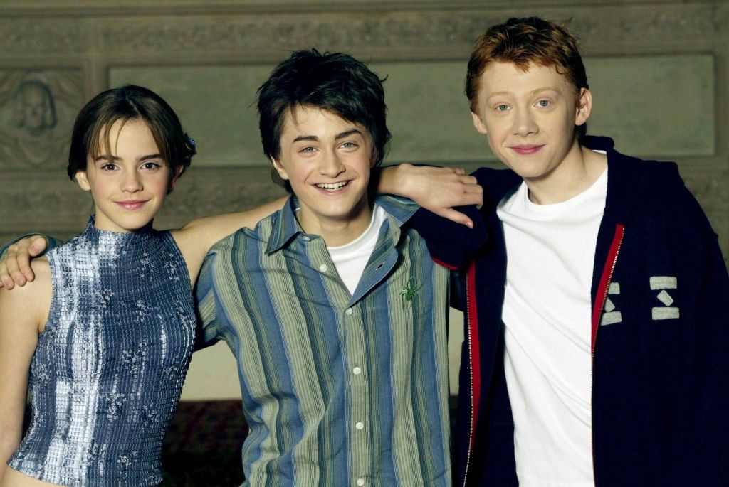Emma Watson, Daniel Radcliffe és Rupert Grint a Harry Potter és a titkok kamrája című film fotózásán a londoni Guildhallban 2002. október 25-én