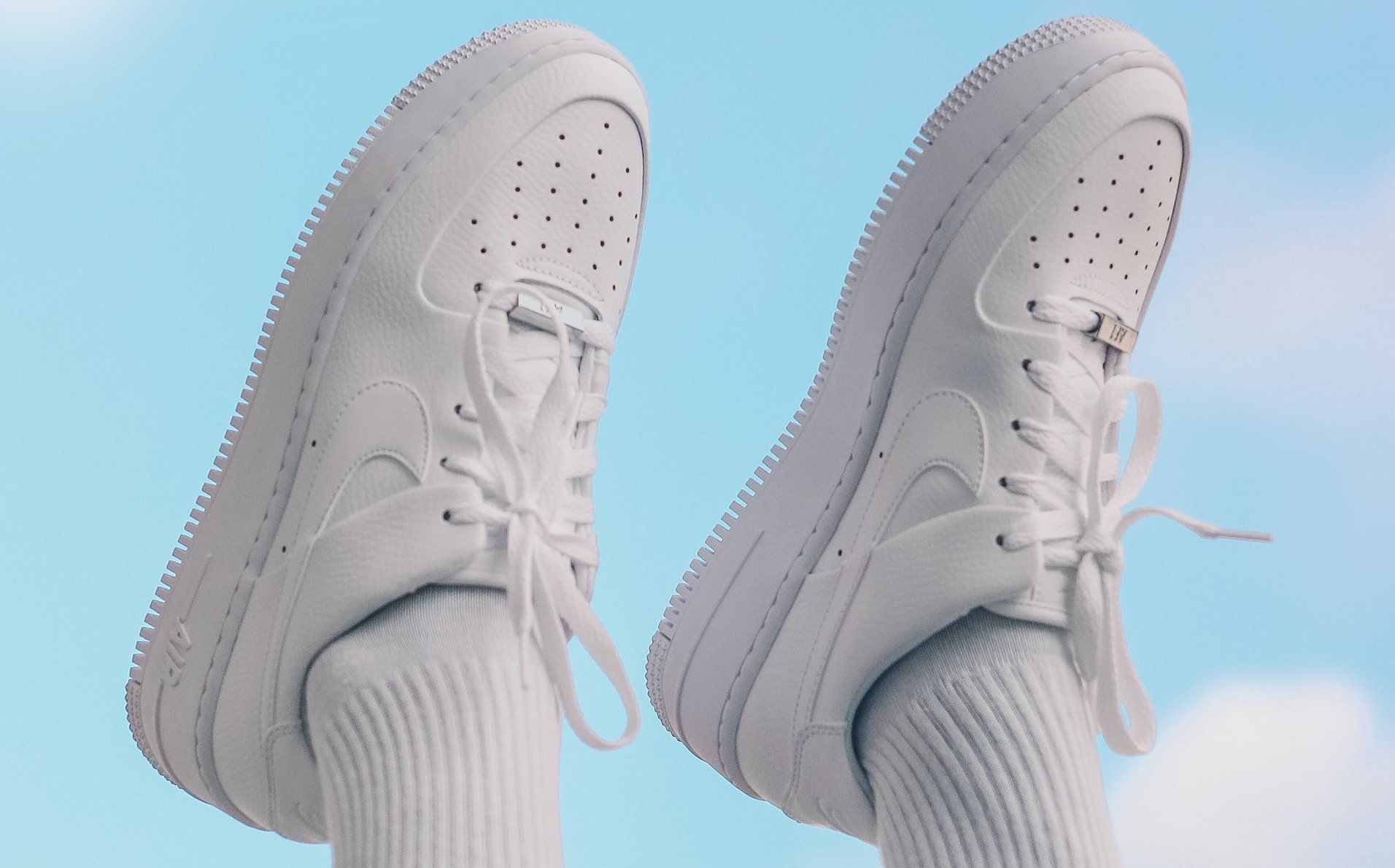 Fehér Nike edzőcipő