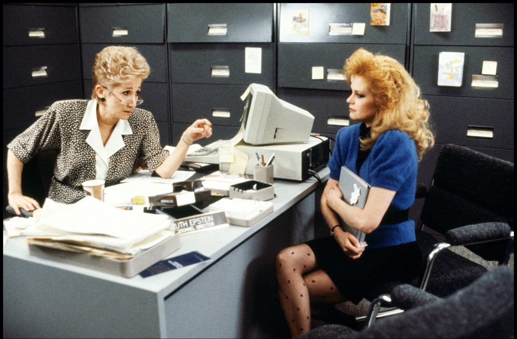 Olympia Dukakis és Melanie Griffith a Dolgozó lány című Mike Nichols-filmben, 1988