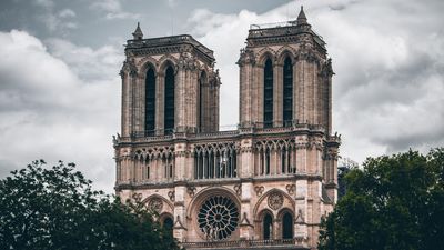 A Notre-Dame épülete