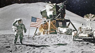 Amerikai űrhajós a Holdon