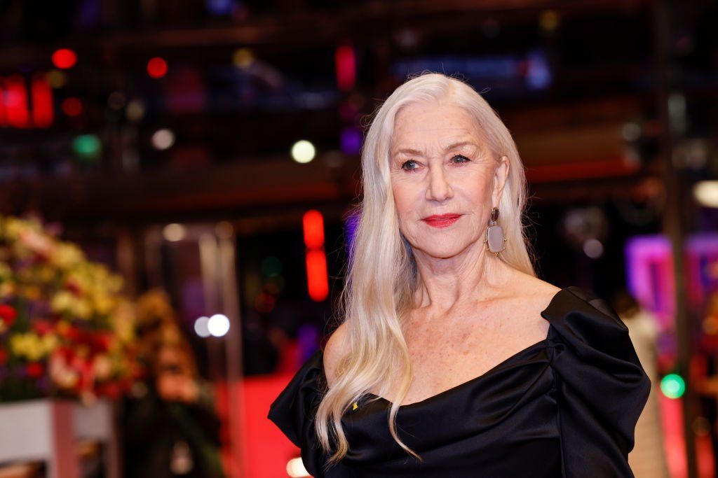 Helen Mirren butaságnak tartja, hogy az idősebb nőknek nem lehet hosszú hajuk