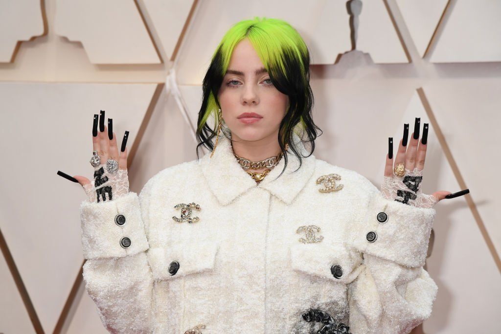 Billie Eilish letörölte az összes közösségi média appot a telefonjáról