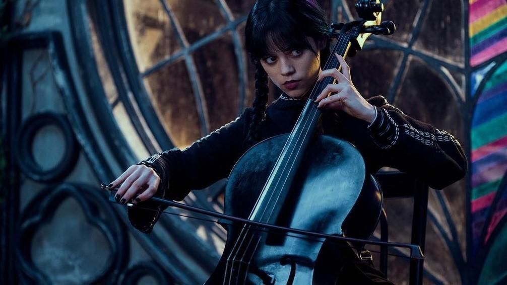 A Netflix sorozatában így változtatták meg Wednesday és Morticia kapcsolatát