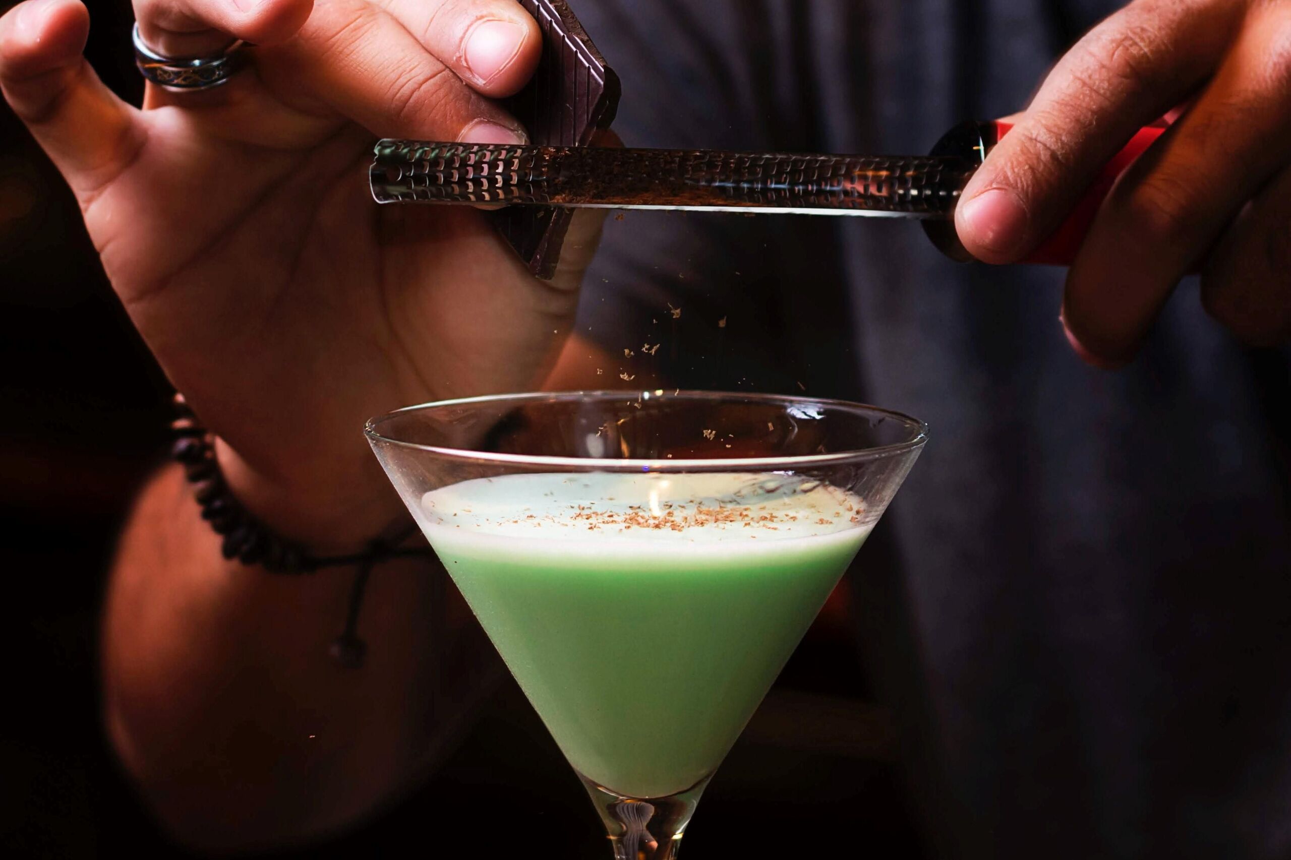 A pisztácia-martini lehet 2023 népszerű koktélja — íme a recept!