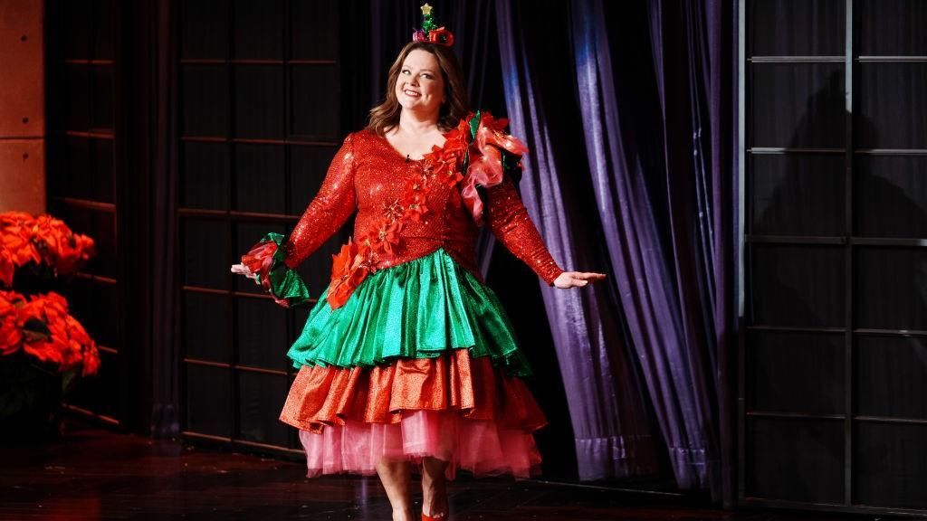 Melissa McCarthy az Igazából szerelem írójával dolgozik egy ünnepi filmen​