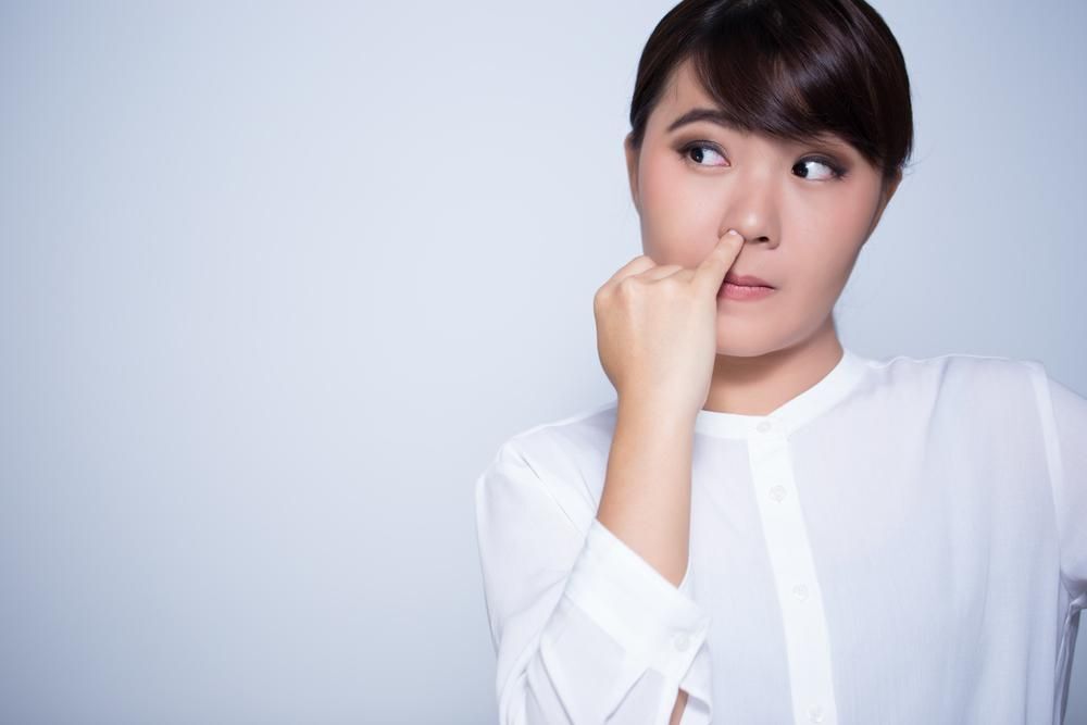 Meglepő kapcsolatot találtak az orrpiszkálás és az Alzheimer-kór között