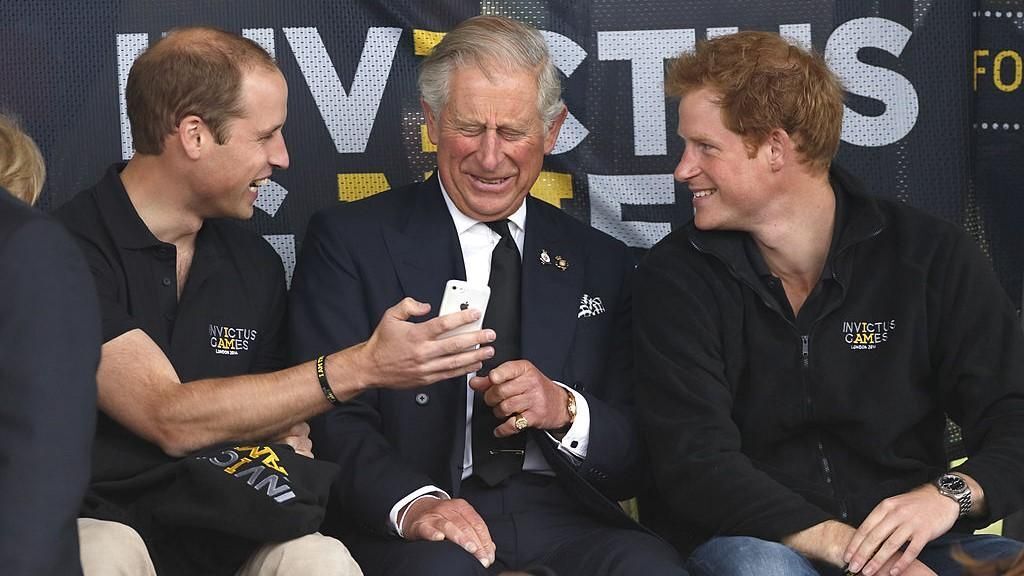 Az uralkodó szava szent: Károly király eltökélte, hogy kibékíti fiait​