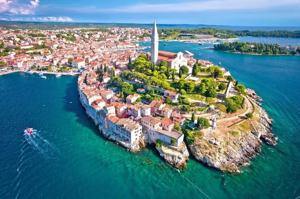 Horvátországi beszámoló: Rovinj hajós old​ala