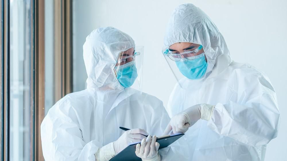 Ebben az európai országban már karantént vezettek be a majomhimlősöknek